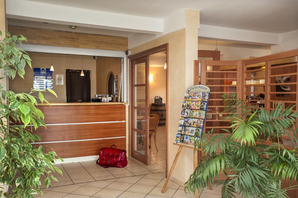 Brit Hotel Essentiel Cahors Nord Экстерьер фото